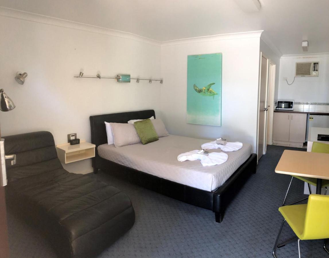 Carnarvon Gateway Motel Buitenkant foto