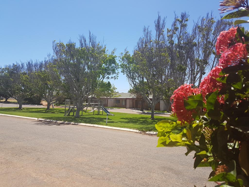 Carnarvon Gateway Motel Buitenkant foto