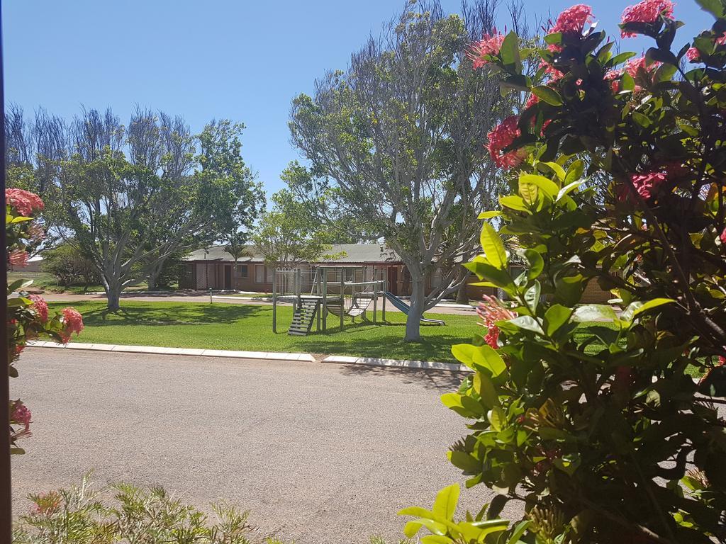 Carnarvon Gateway Motel Buitenkant foto