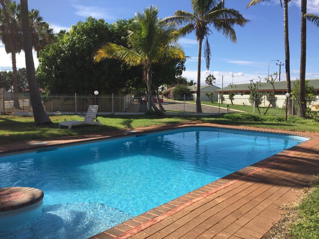 Carnarvon Gateway Motel Buitenkant foto